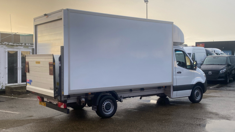 Mercedes-Benz Sprinter 315Cdi L3 Diesel Rwd 3.5t Progressive Luton